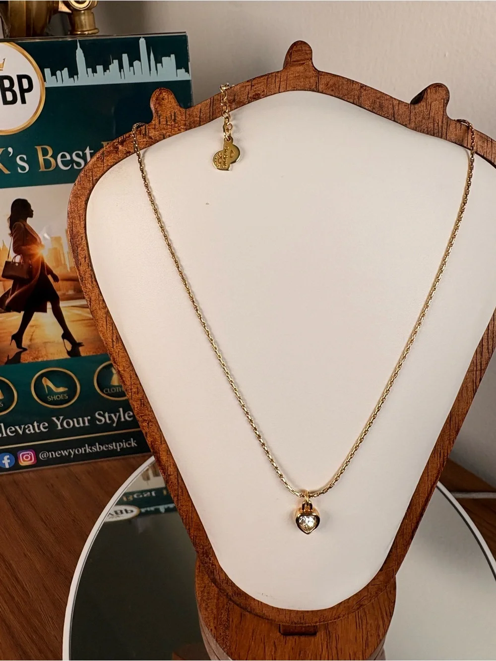 CHRISTIAN DIOR - Vintage CD Gold-Tone Crystal Heart Pendant Necklace
